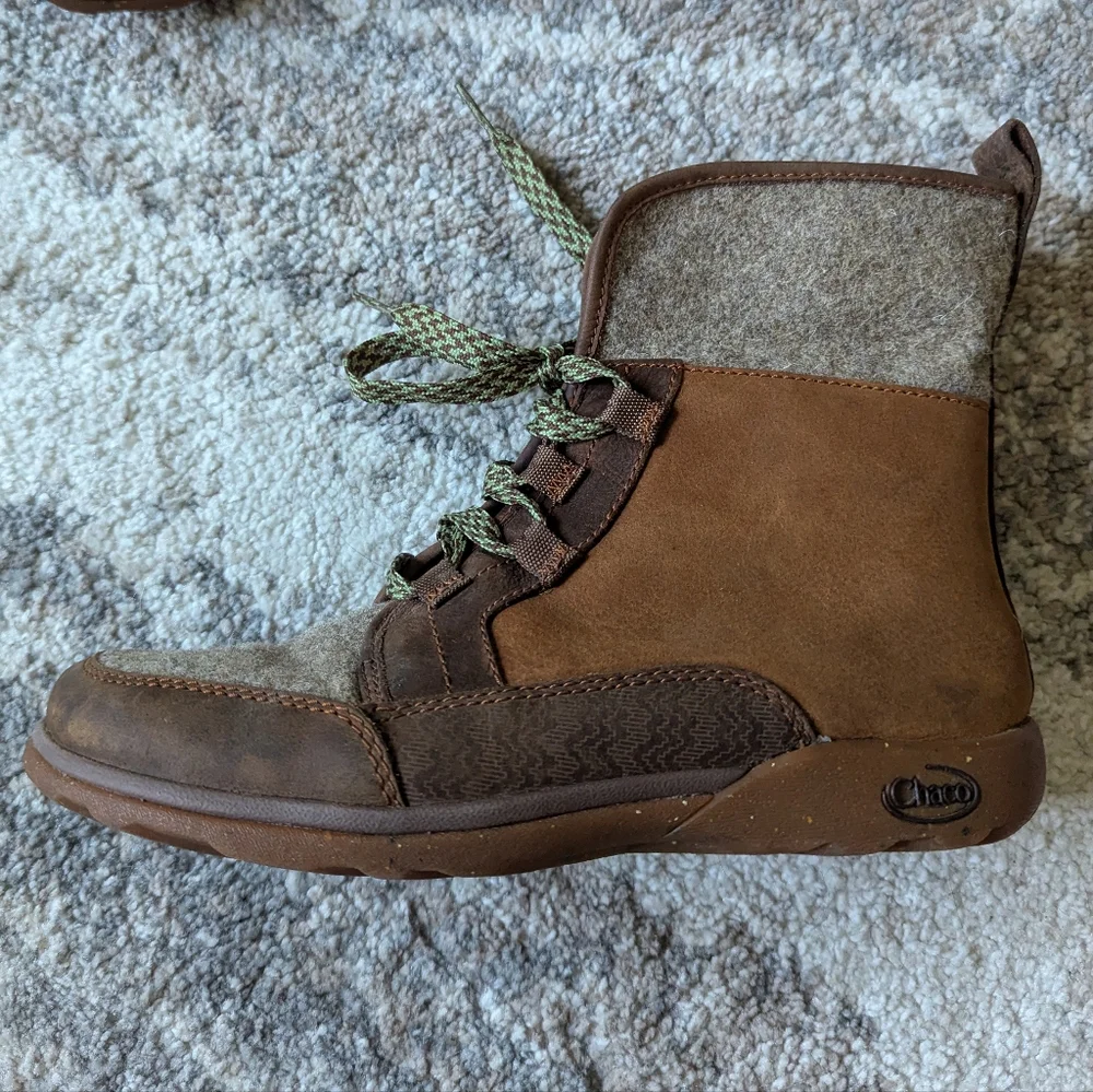 Chaco Women's Barbary Boot (Sz 7)‎